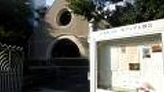 芝公園iの一角にあります。