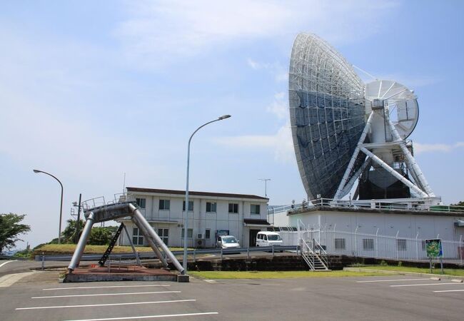 小型ロケットの打ち上げが行われています