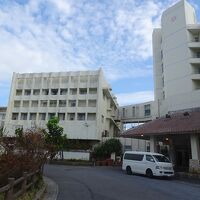 左が西館、右が東館