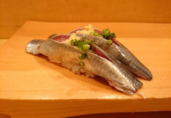 握りを１０貫ほどビールと共にいただきました