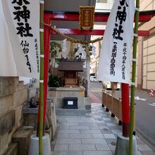 神社正面