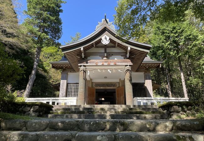 あの有名な金太郎を祀る神社