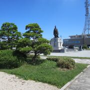 県立佐賀城本丸歴史館と合わせて見学するのがよいと思います。