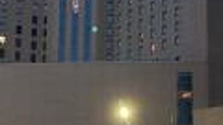 センチュリーハイアットが入るビル