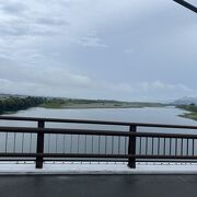 吉野川に架かる「岩津橋」