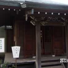 龍眼寺にある布袋堂です。