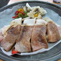 夕食の『豚ロースの陶板焼き』