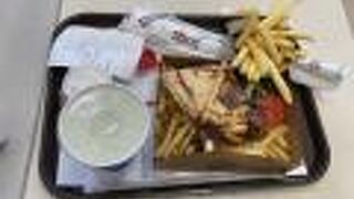 ドバイモール フードコート