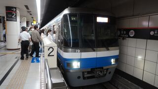 姪浜駅から福岡空港駅を結ぶ地下鉄路線