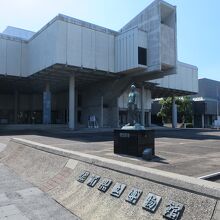 佐賀県立博物館です。