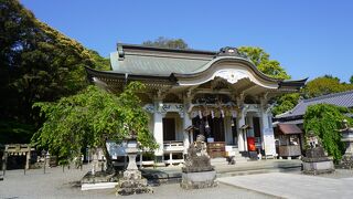 神社は今でも武雄の中心となる存在