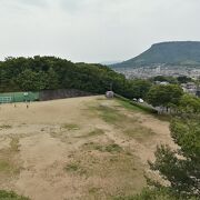 牟礼町を見渡せる多目的公園