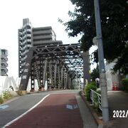 小名木川にかかる橋の一つです。