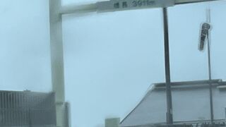 明石海峡大橋　雨の中 走行