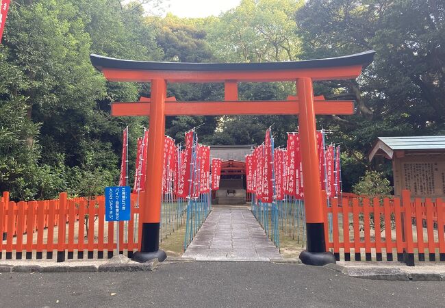 不思議な由来の神社です