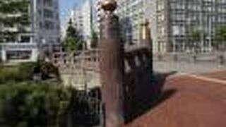 札幌のまちづくりの礎となった市内最古の石造の橋なのだそうです。