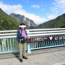 黒部ダム堰堤中央部