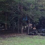 開拓神社の少し先にあります。