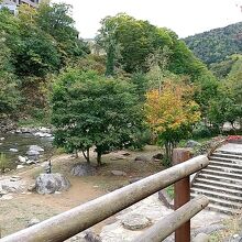 二見公園からつながっています