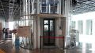 図書館は一部利用できます