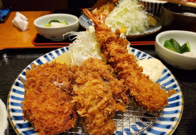 駅チカで美味しいとんかつ屋さん