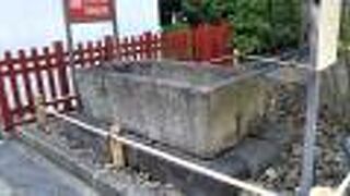 浅草寺二天門の傍らにあります