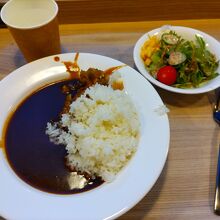 こちらが夕食カレー