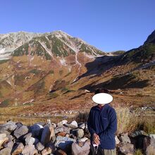 早朝の立山。少し朝焼けが残っています。