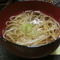 じゅうねんうどん。エゴマを練り込んだうどんです。