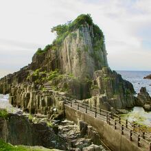上に登ることができます