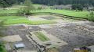 唐門に続く遺跡