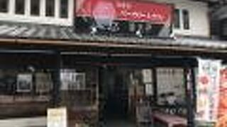 ベーカリー&カフェ 脇本陣