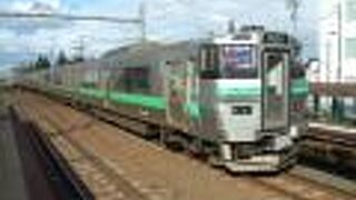 朝の下り列車は混んでいます