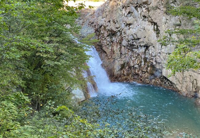 鳥越の滝