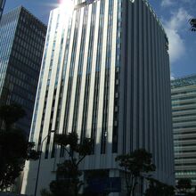 京急グループ本社の１階に入っています