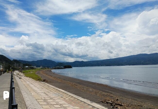 御用邸近くの海水浴場