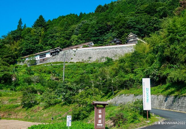 底地に無料駐車場があります