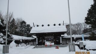 中島公園の近くにあります