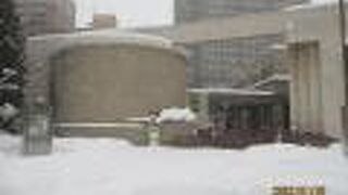 公園にある文学館