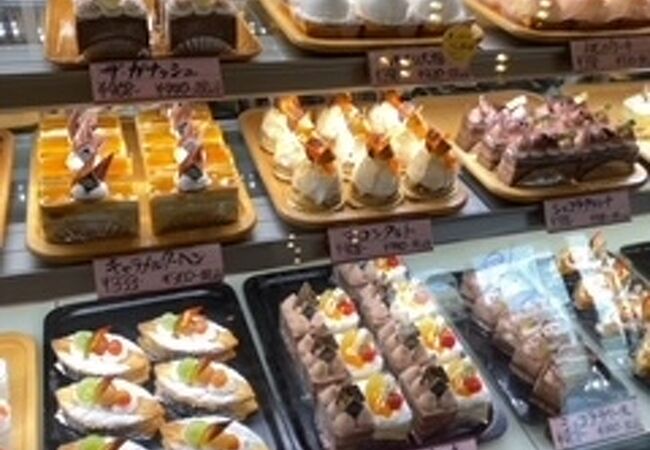 リバティー洋菓子店 あけぼの店