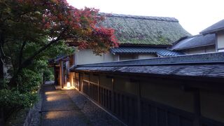 福井藩主松平家の別邸跡の庭園