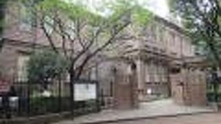 日曜日の午後には藝大生による演奏を聴くことができます