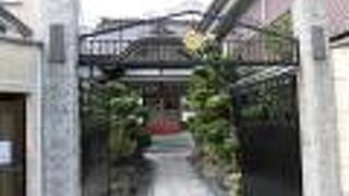 どこか風格も感じることができるお寺