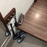 後、玄関に隙間。