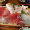 生マグロ＆鯨料理と日本酒が最高