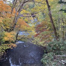 ラルマナイの滝