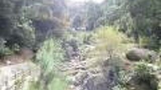 観光地の川は魅力を引き出してくれます