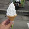 「道の駅　美山ふれあい広場」併設の乳製品直営店、ソフトクリームを頂きましたが大変美味でした