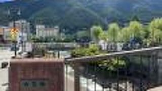 下呂温泉のシンボル的な橋