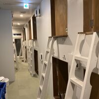 カプセル型宿舎です